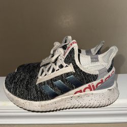 Men’s Adidas Size 7 