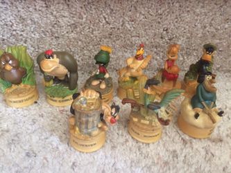 Warner Brothers Looney Tunes thimble collection by Lenox. for Sale in Maple  Valley, WA - OfferUp