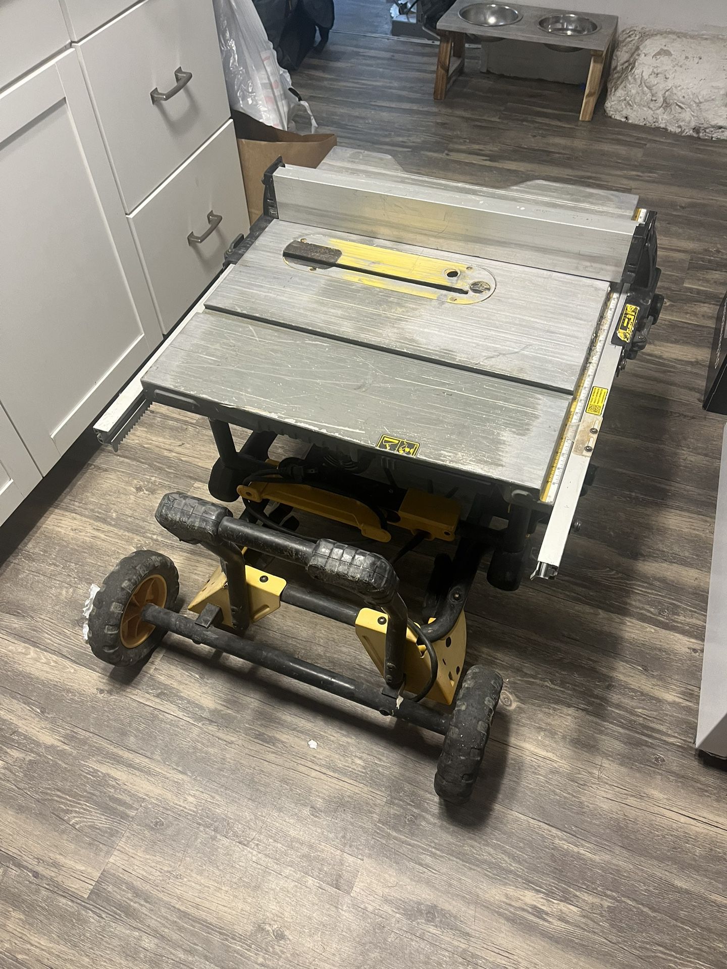 12” Dewalt Table Saw With Stand 