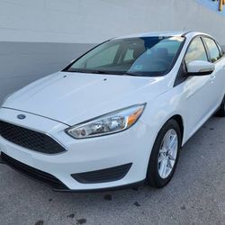 2016 Ford Focus SE Very Clean Drives Like NEW 