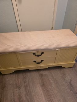 Lane Cedar Hope Chest