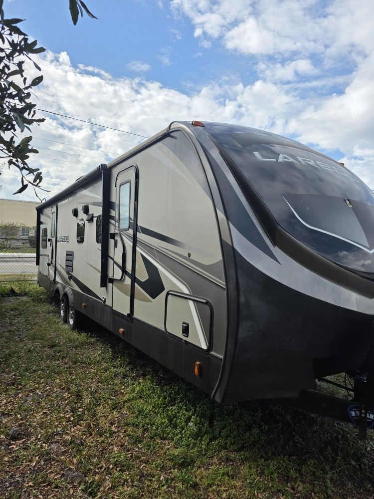 2020 Keystone Laredo