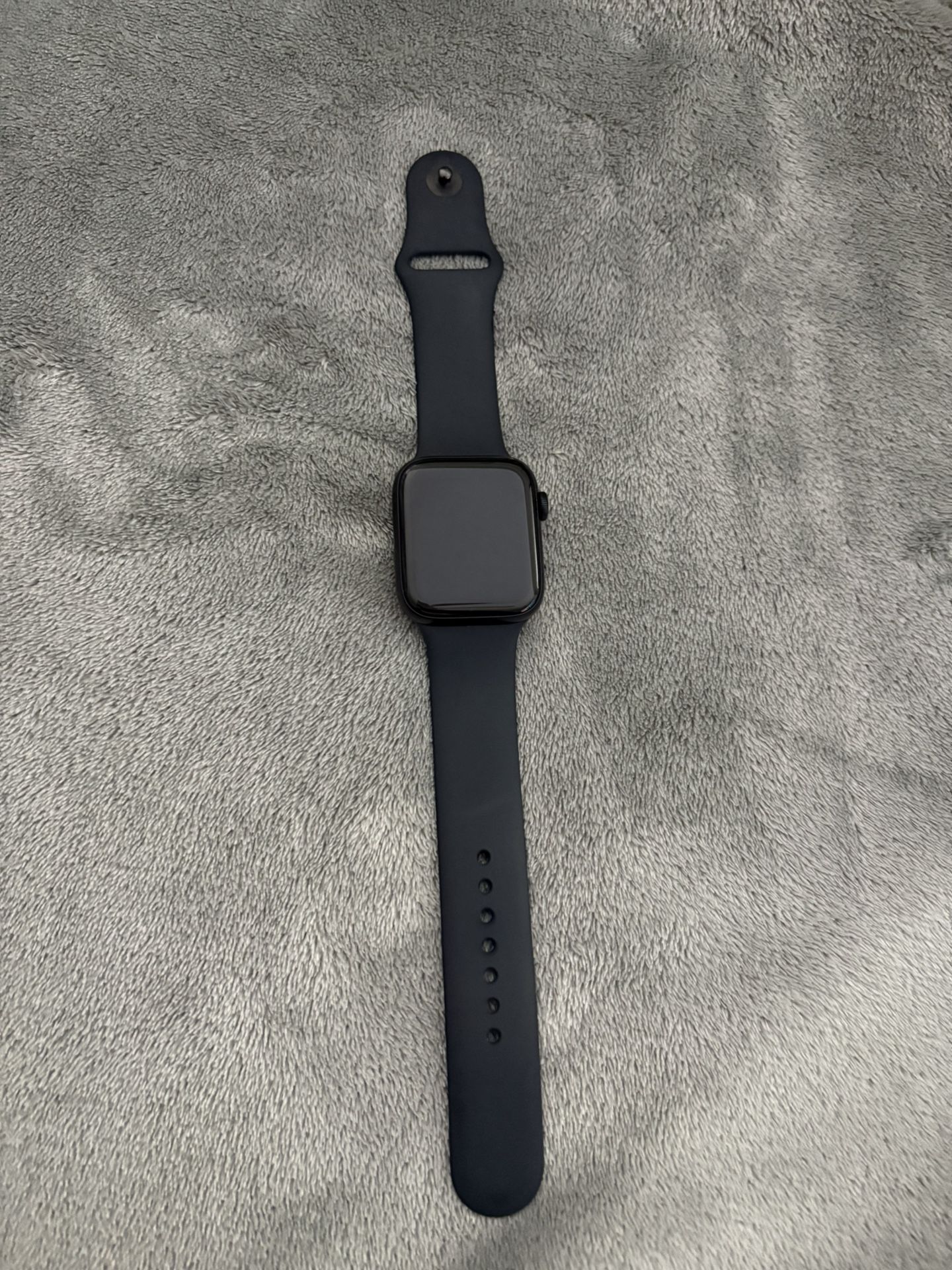 Apple Watch SE (GPS + Cellular) (2nd Generation)