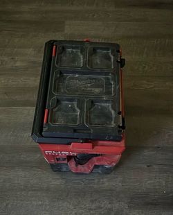 Milwaukee vacuum