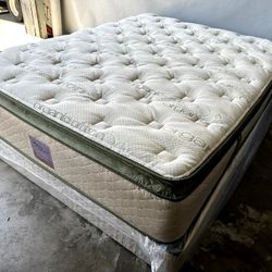 Full Organic Elite Superior Hybrid Cool Gel Memory Foam Pillow Top 14inch Mattress!!