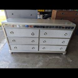 Mirrored Dresser 6 Drawers 