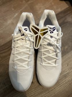 Nike Kobe Low-Top Basketball Sneakers White