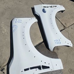 Ford F350 f450 f550 fender  oem set oem 23 to 26