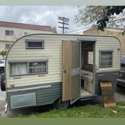 Vintage 1965 Oasis Rv