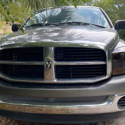 2006 DODGE RAM 1500, MEGA CAB, HEMI 5.7, V-8, AC, POWER LOCKS AND WINDOWS, RADIO, BED COVER, RUNS LIKE NEW, $9,500