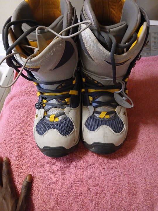 Snowboard Boots