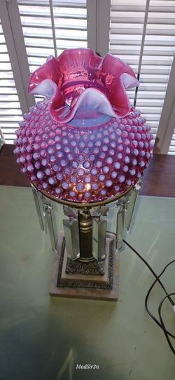 Cranberry Fenton Student Lamp