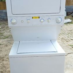 Frigidaire Stackable Lavadora Y Secadora