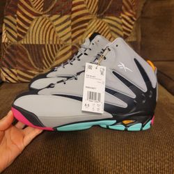 Reebok The Blast Basketball Shoes Men's Size 8.5 Unisex