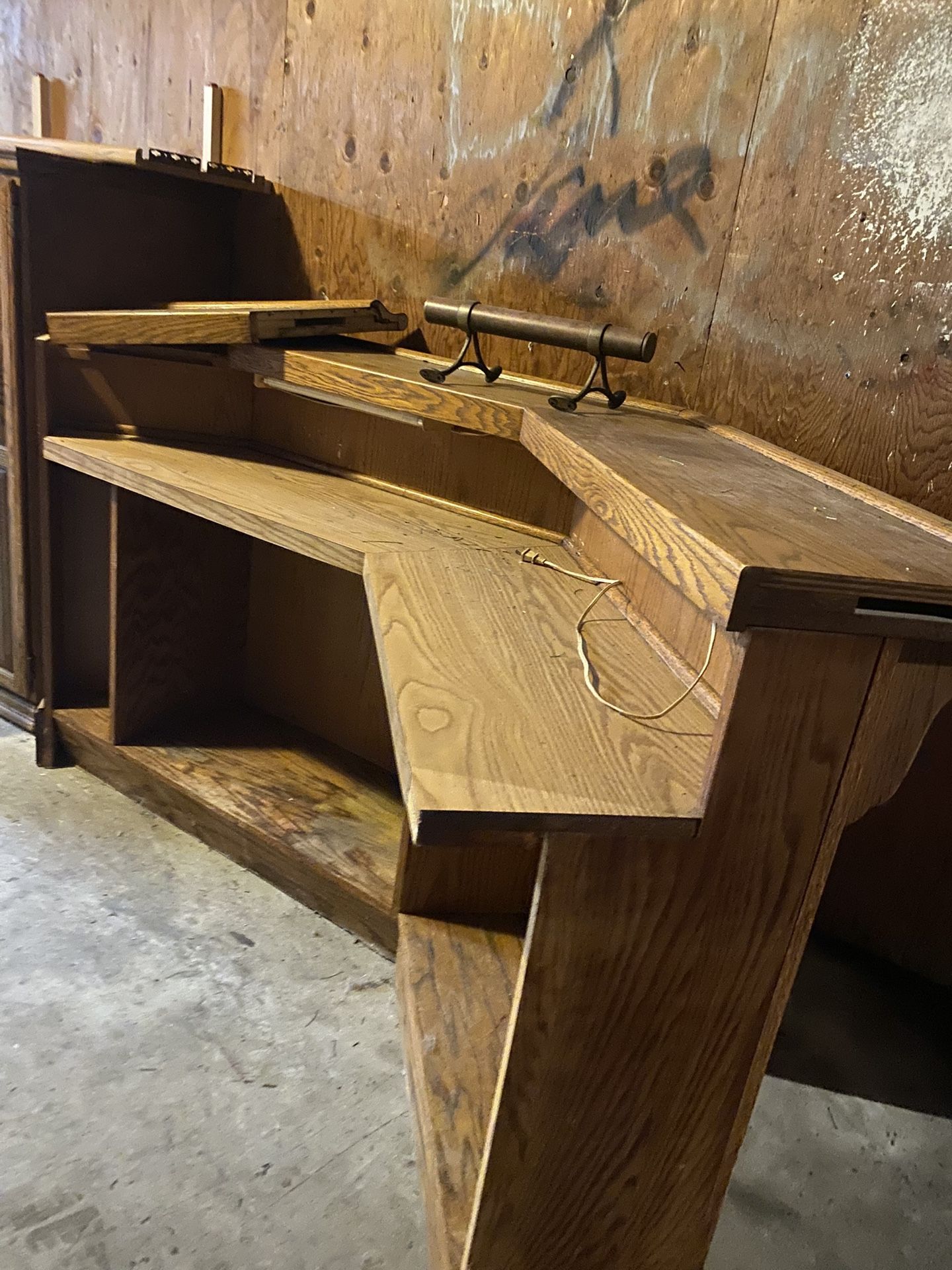 Free Wooden Bar