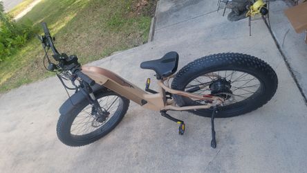 Ebike Aventon Aventure (tan)