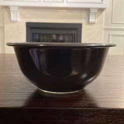 Modern Black Pyrex Bowl 322 3” Tall 7” Diameter in Excellent Used Condition w … 