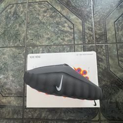 Women’s Nike Mind Slides 001