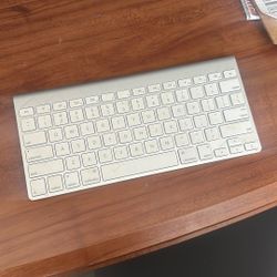 Apple Keyboard