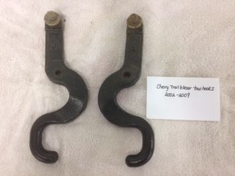 Chevy Trailblazer tow hooks