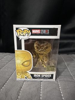 Marvel Studios 10 Years Gold Iron Spider Spiderman Funko Pop