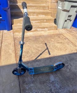 Razor A5 Lux Kick Scooter - Blue, Large 8" Wheels, Foldable, for Child, Teen, Adult up to 220 lbs