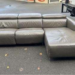 Sectional Couch 