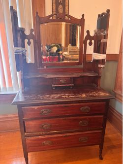 Antique dresser with mirrors