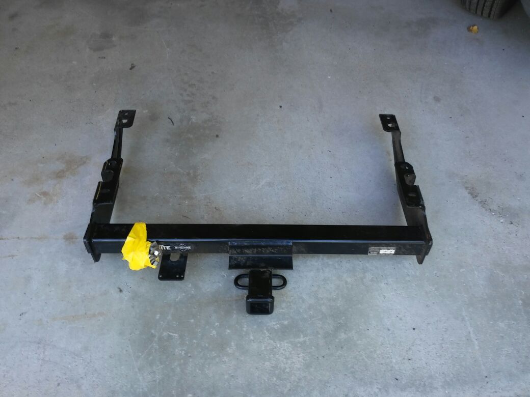 Trailer hitch for 14-17 chevy or GMC 2500hd