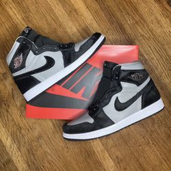 AIR JORDAN 1 RETRO HI OG (Twist 2.0 Médium Grey W) [ 10, 10.5 & 12 Women’s ]
