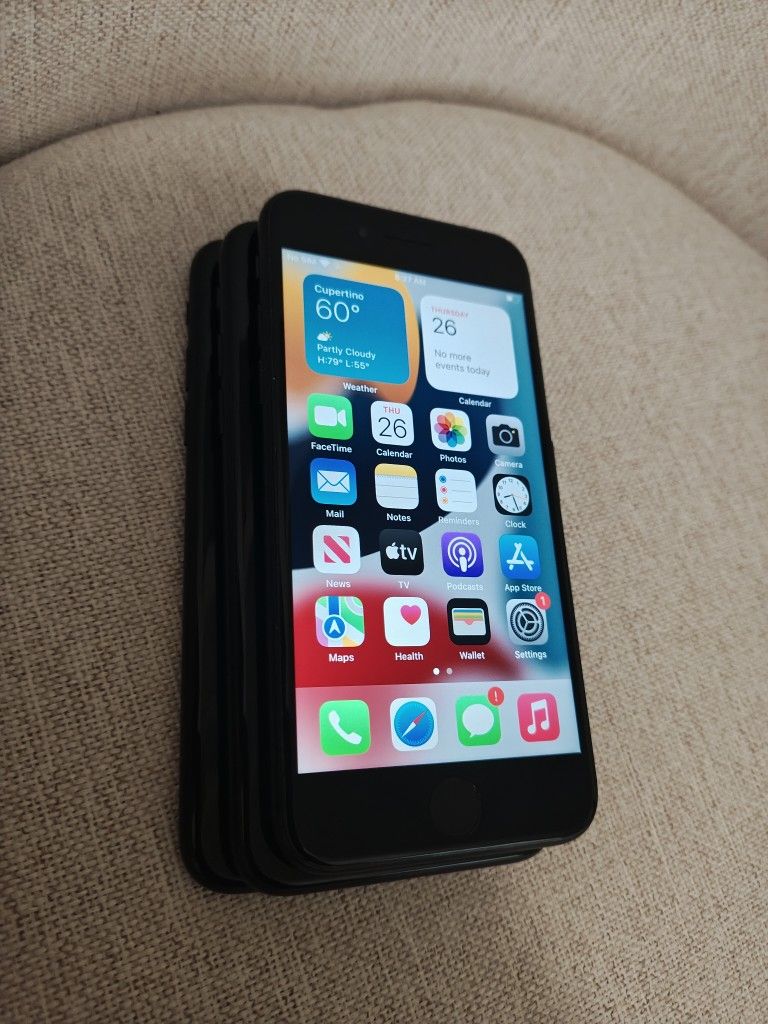 iPhone7 black 32G unlocked for any carrier very good condition 60each 3 for 150
