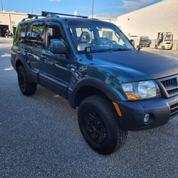 2003 Mitsubishi Montero