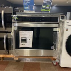 Whirlpool Stainless Steel Wall Oven With Airfry‼️‼️