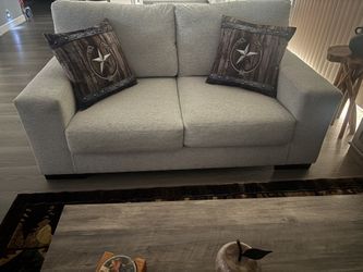 Sofá,and Loveseat, Ashley