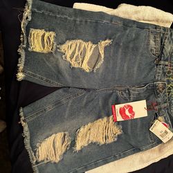 Bermuda shorts size 13