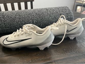 Nike Vapor Edge Speed 3 Football/Lacrosse Cleats.  White size 9.5