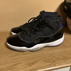 Jordan’s 11 Retro Space Jam Mens Size 12