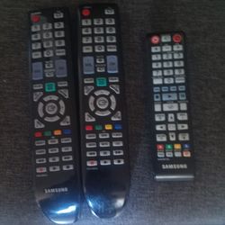 Remote Control Son 3 $10 Cada Uno En Buenas Condiciones Trabajando Bien Son Originales 