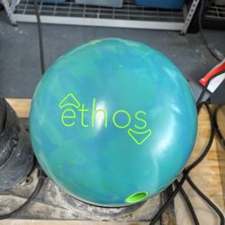 Brunswick Ethos Solid - 14 Lbs