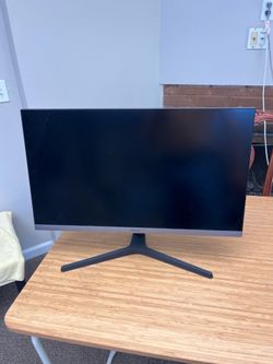 Samsung 28" 4K UHD IPS Monitor (UR55 Series) – Great Condition