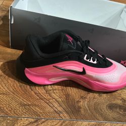 Women A’ONE pink Basketball Shoes