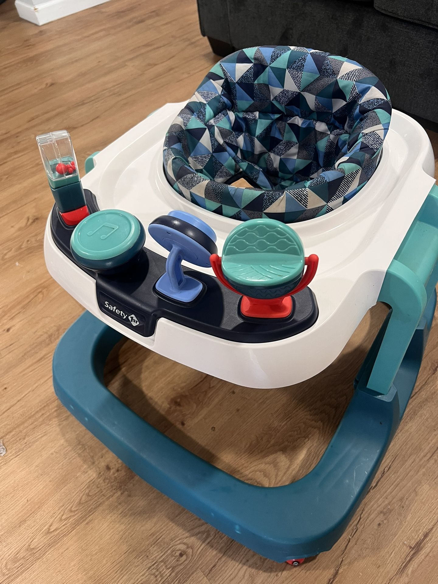 Height Ajustable Baby Walker