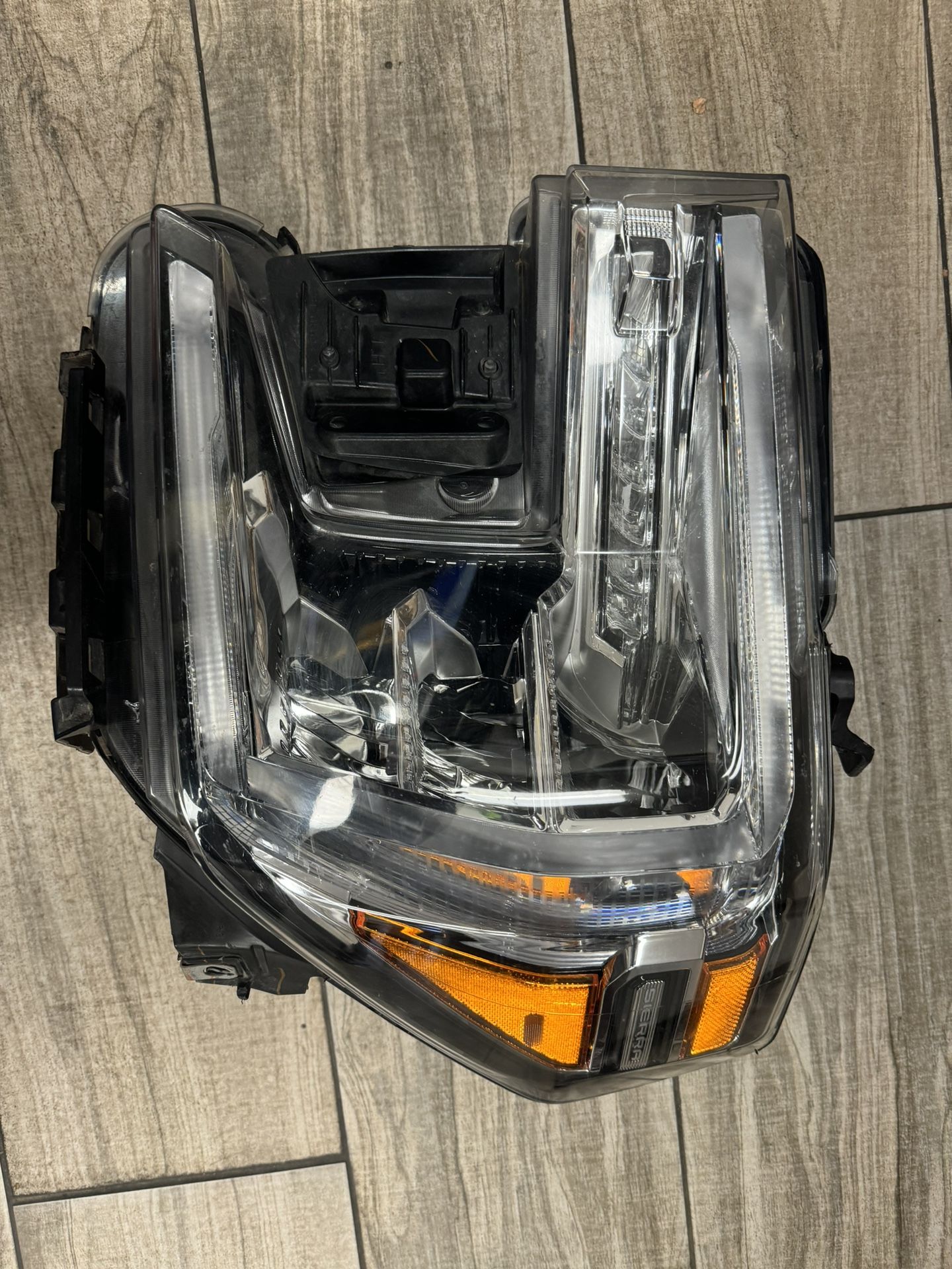 Gmc Sierra 1500 Left Headlamp Oem