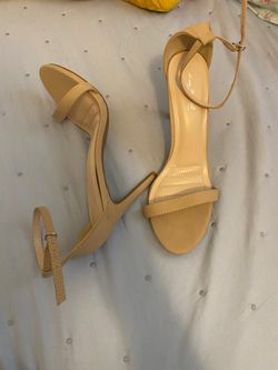 Anna Michelle Nude Ankle Strap Heeled Sandals size 10