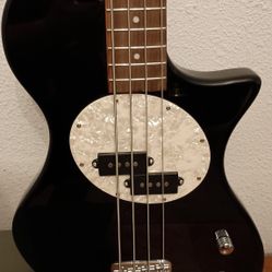 First Act ME114 Electric Bass Guitar (Like New)