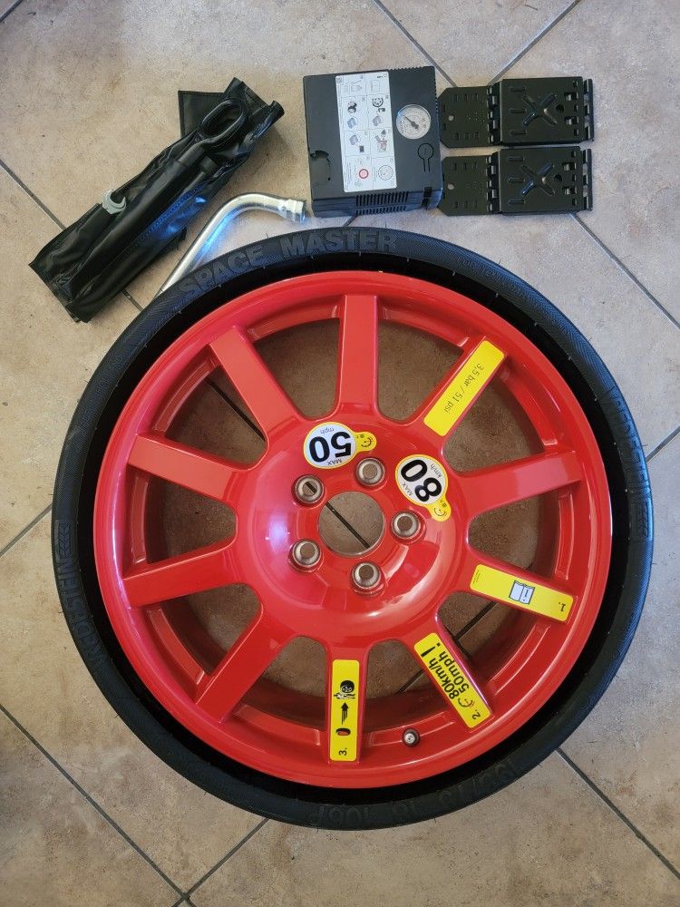 2019 Porsche Macan Spare Tire Kit W/compressor