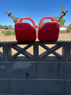2 Gas  tanks