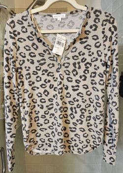 Cheetah Top Women’s Size Medium