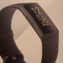 Fit bit Charge 4 ADVANCE FITNESS TRACKER + GPS