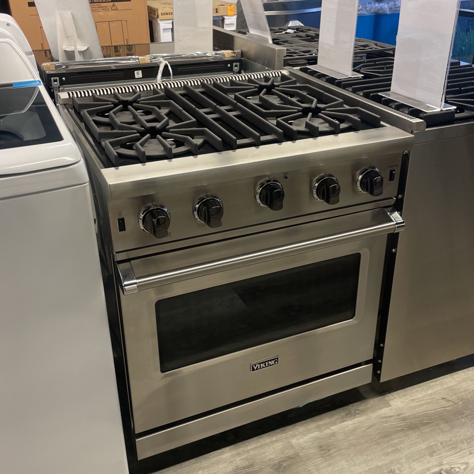 Viking 30” Wide Gas Stove 